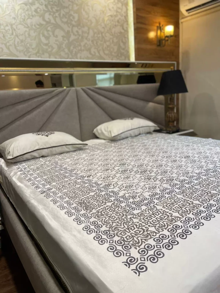 Crystal Bed Set