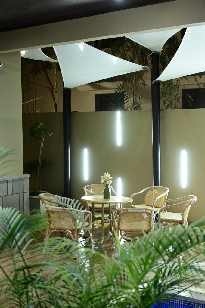 GARDEN & BBQ