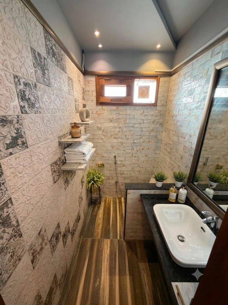 WASH ROOM